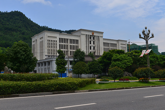 兴文县人民法院审判法庭工程